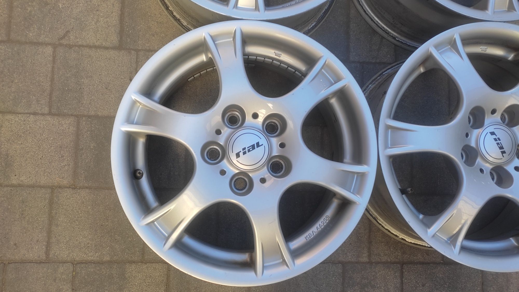 Felgi VW passat golf skoda seat audi 15 cali 6.5J ET45 5x112