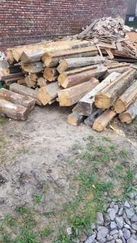 Kilka ton drzewa konstrukcyjnego