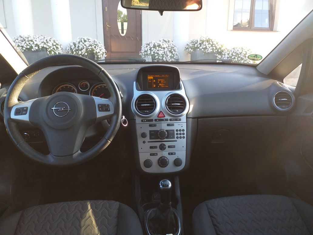 Opel Corsa Bogata Wersja "Active" Sprowadzony Z Niemiec Super Stan
