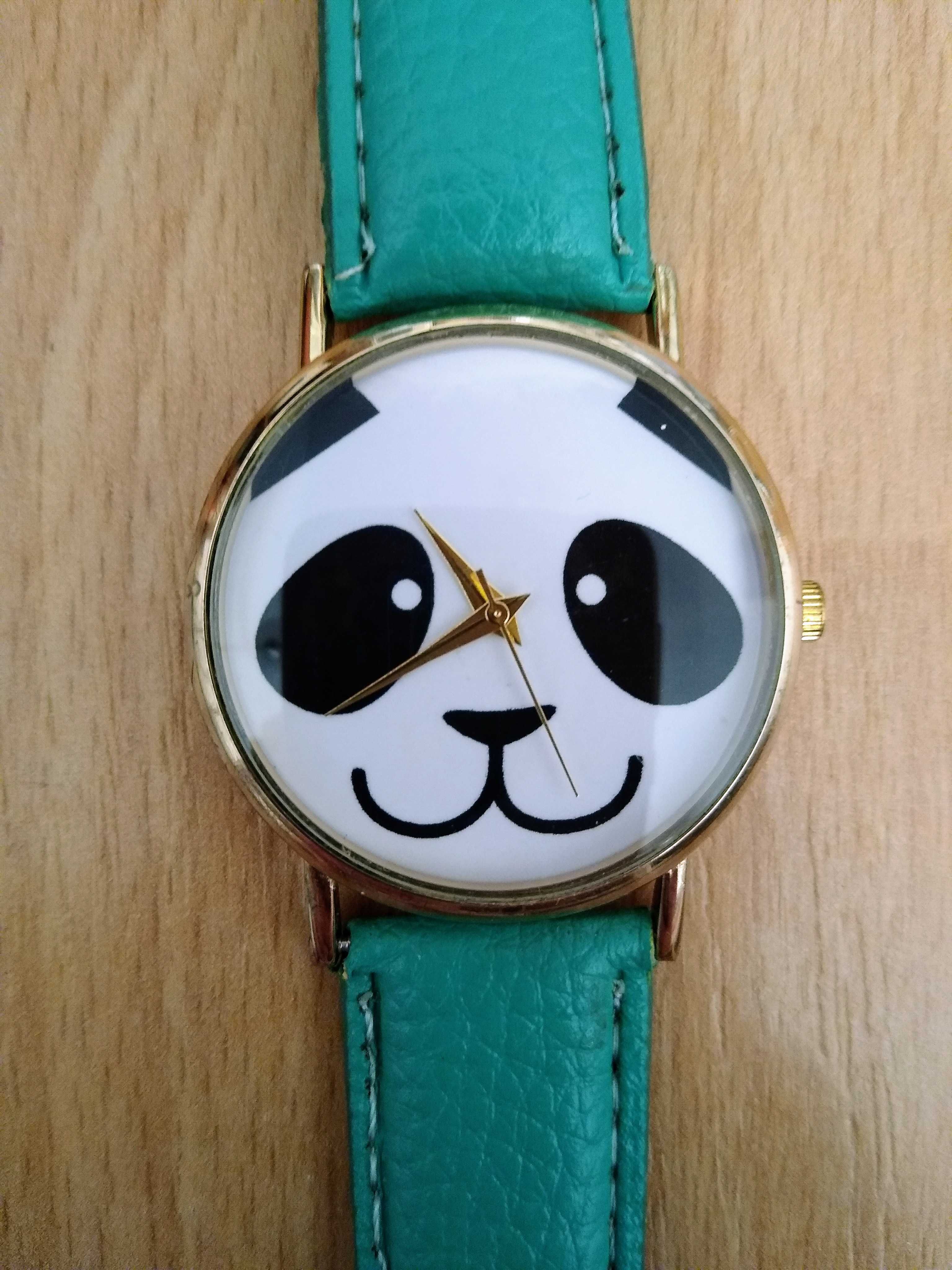 Zegarek na rękę analogowy panda na pasku zielony nowy z baterią