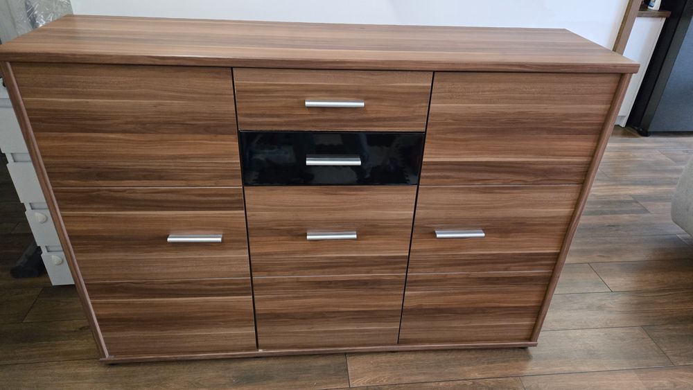 Komoda brązowo czarna
