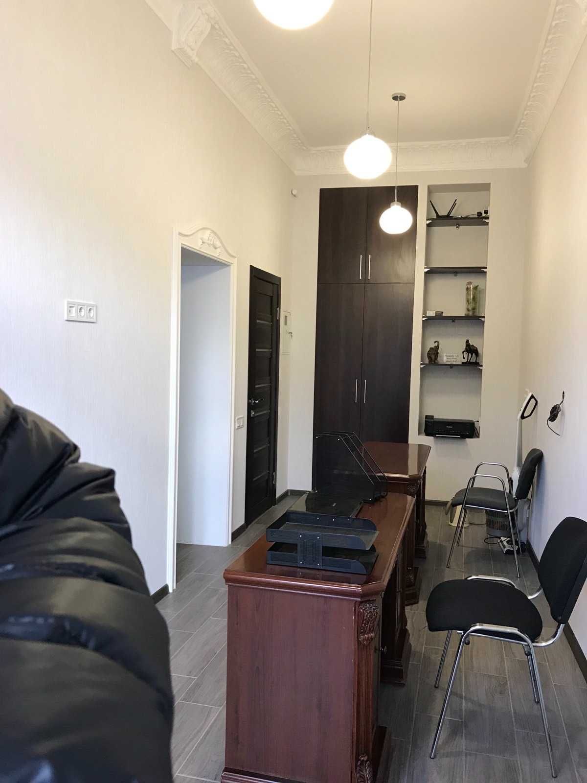 Офис Центр Фасад для Нотариальной Консалтинговой Компании
