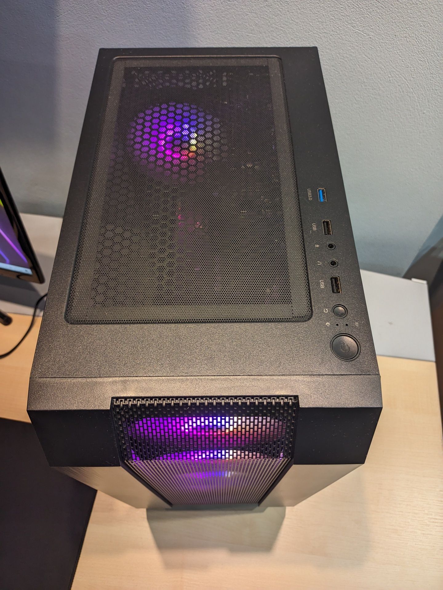 Komputer Gamingowy | PC do gier | i7 | GTX 1070 | 16 Gb RAM | WI-FI |