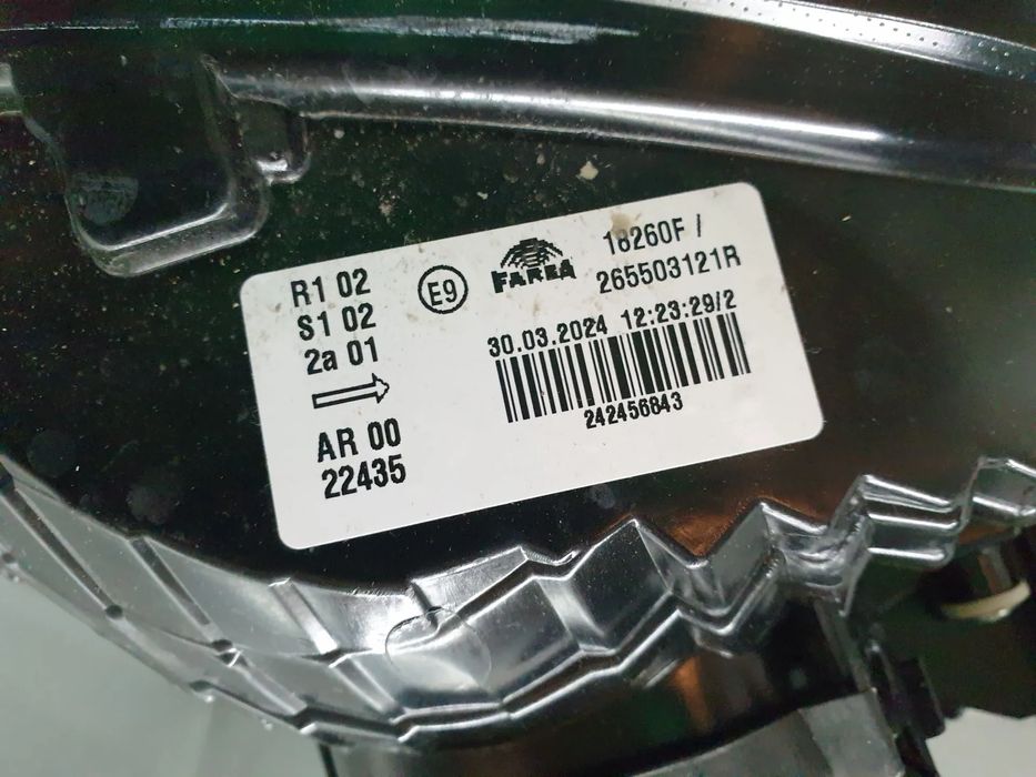 Farolim direito RENAULT Twingo III (BCM_)