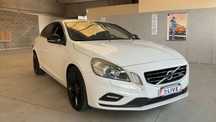 Volvo S60 PIĘKNE_WZÓR_R_Design_2,0D4_163KM_Xenon_Nawi_Skóry_Gwarancja_12m