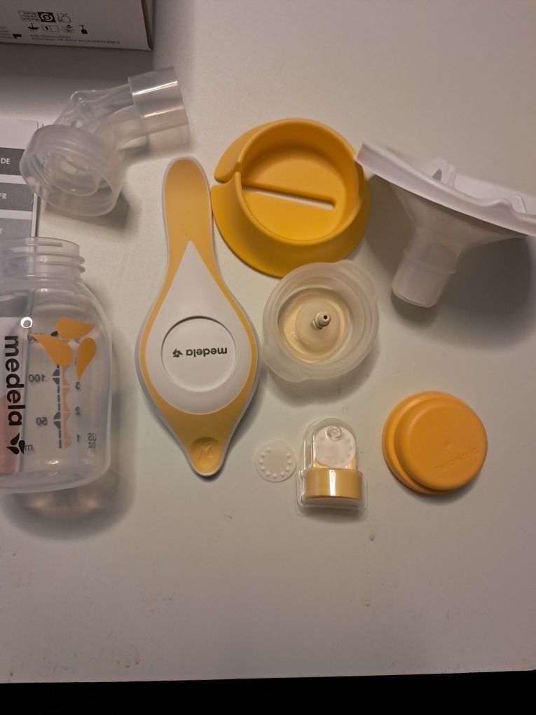 Laktator ręczny Medela 150 ml