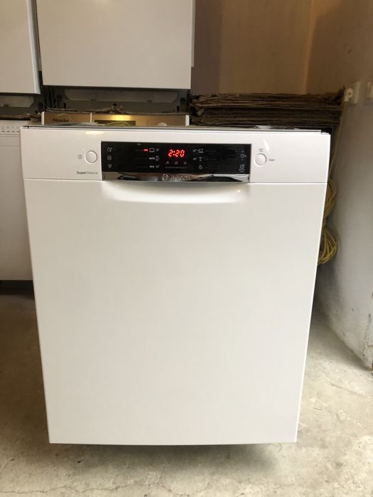 Посудомийна машина Bosch Serie 4 Zeolith 2020 рік