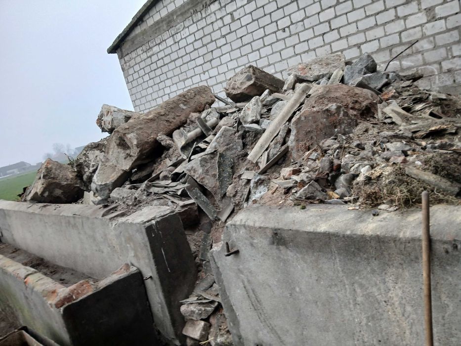 Oddam za darmo gruz beton kamienie polne