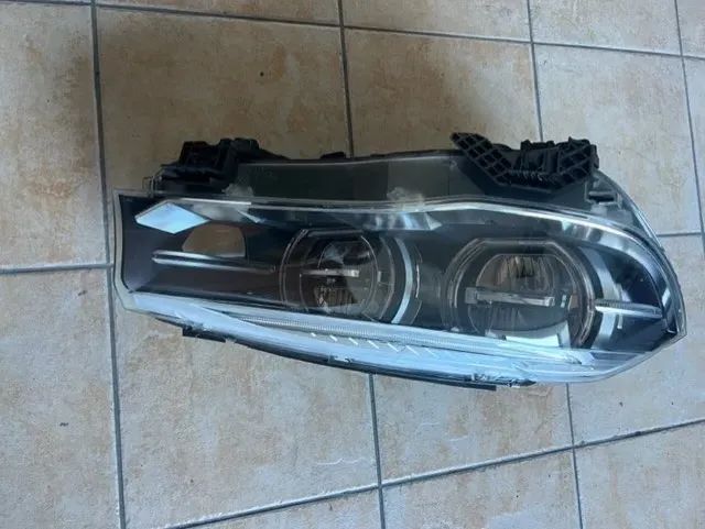 Otica Direita BMW X5 F15 F85
