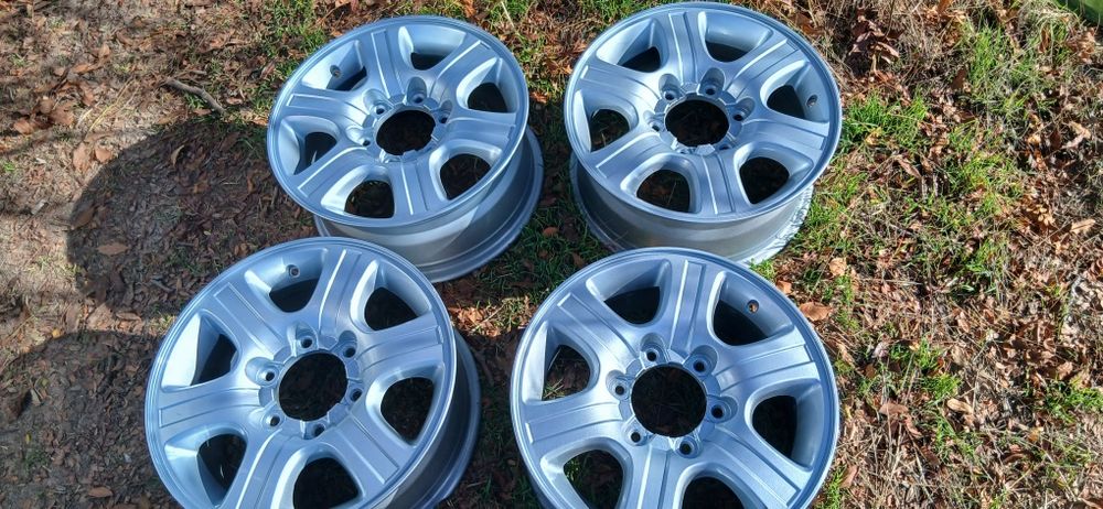 Диски ssangyang r16  6×139.7