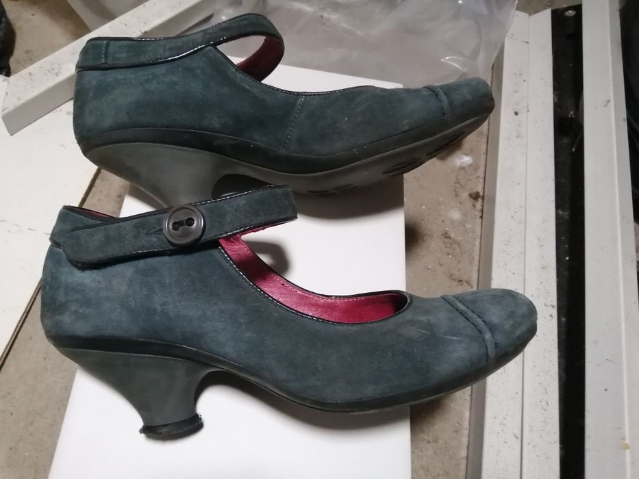 Sapatos Fly camurça