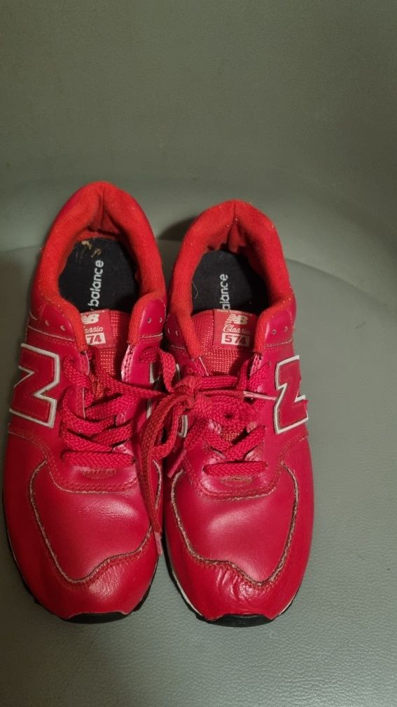 Buty sportowe New balance 574 r. 40, wkl 25 cm NB czerwone adidas
