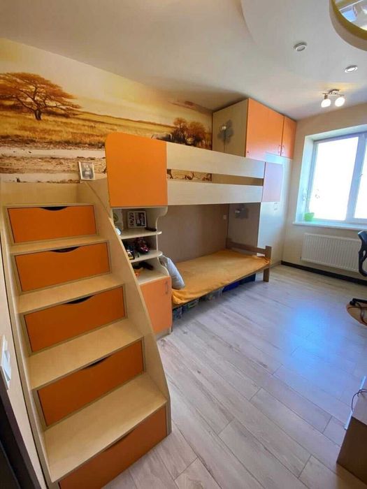 Дитяча стінка-ліжко + стіл-стелаж (Терміново/Торг)