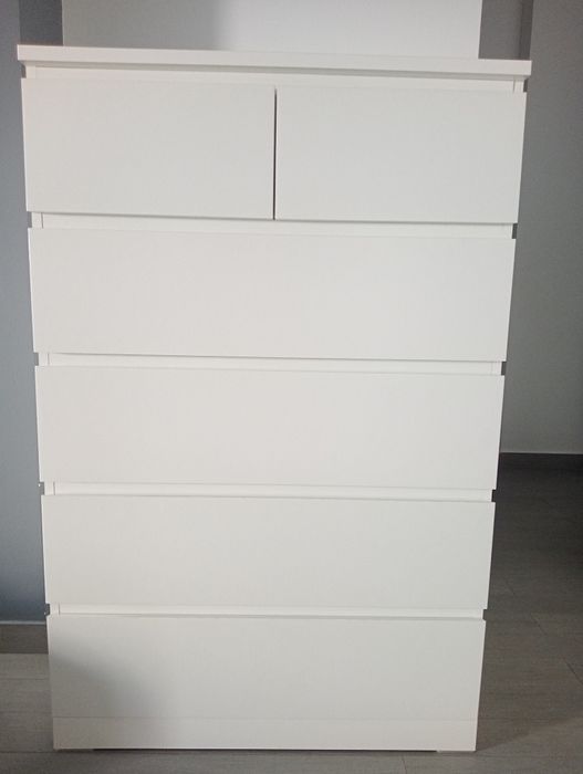 Cómoda de 6 gavetas + tampo de vidro