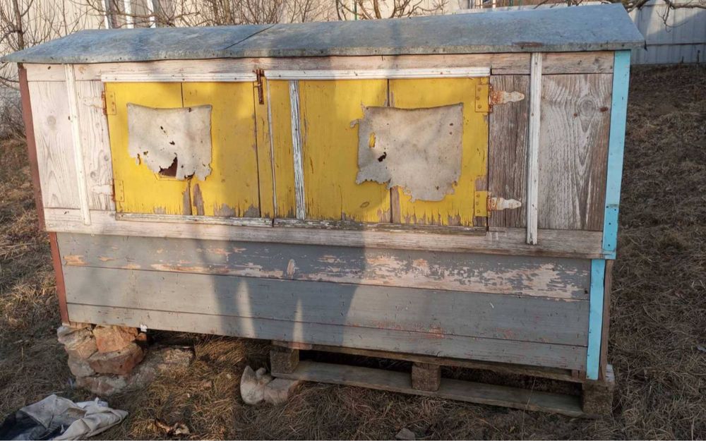 Продам епі домік з бджолами