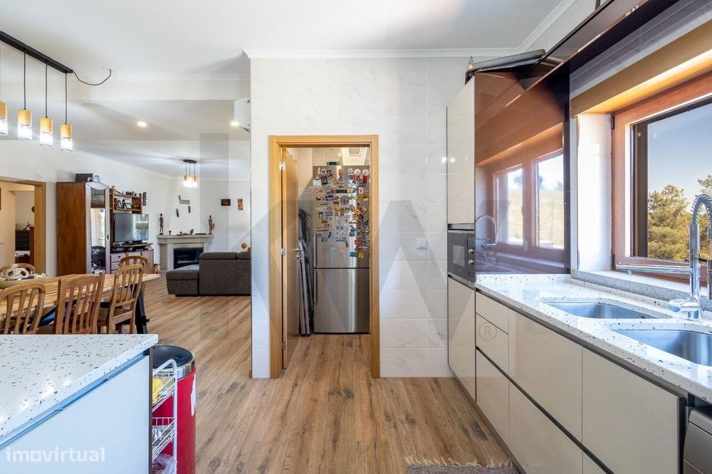 Quinta Fonte do Cágado - Moradia com 6 suites, piscina e terreno de 1.