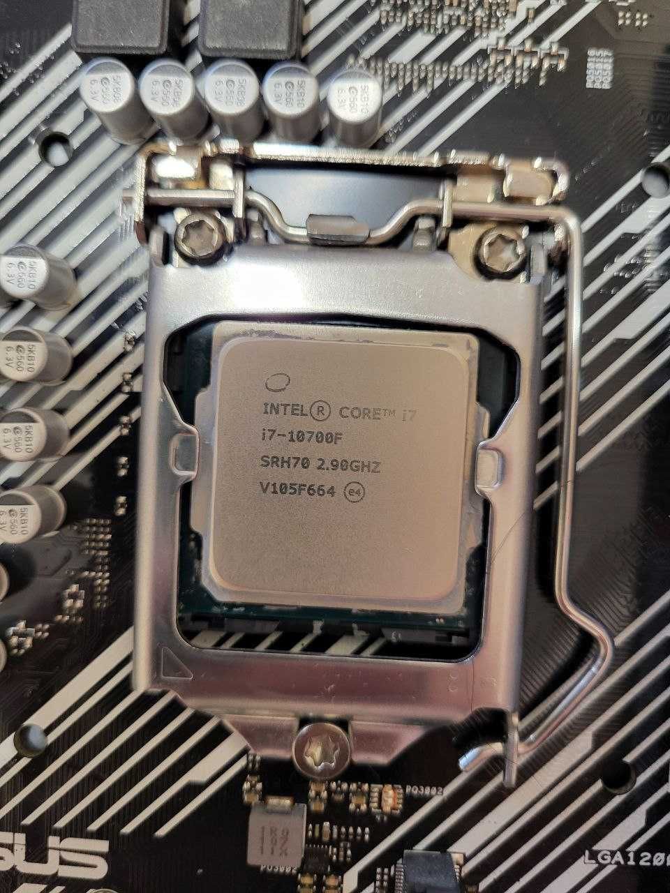 Продам комплект i7 10700F / ASUS B460M-A / 32GB DDR4 / Gammax 400v2