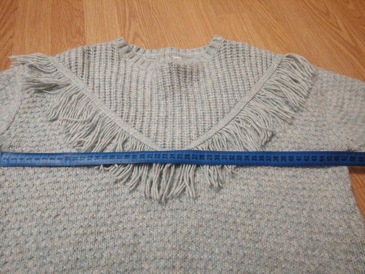 Тёплый свитер Reserved для девочки р. 146