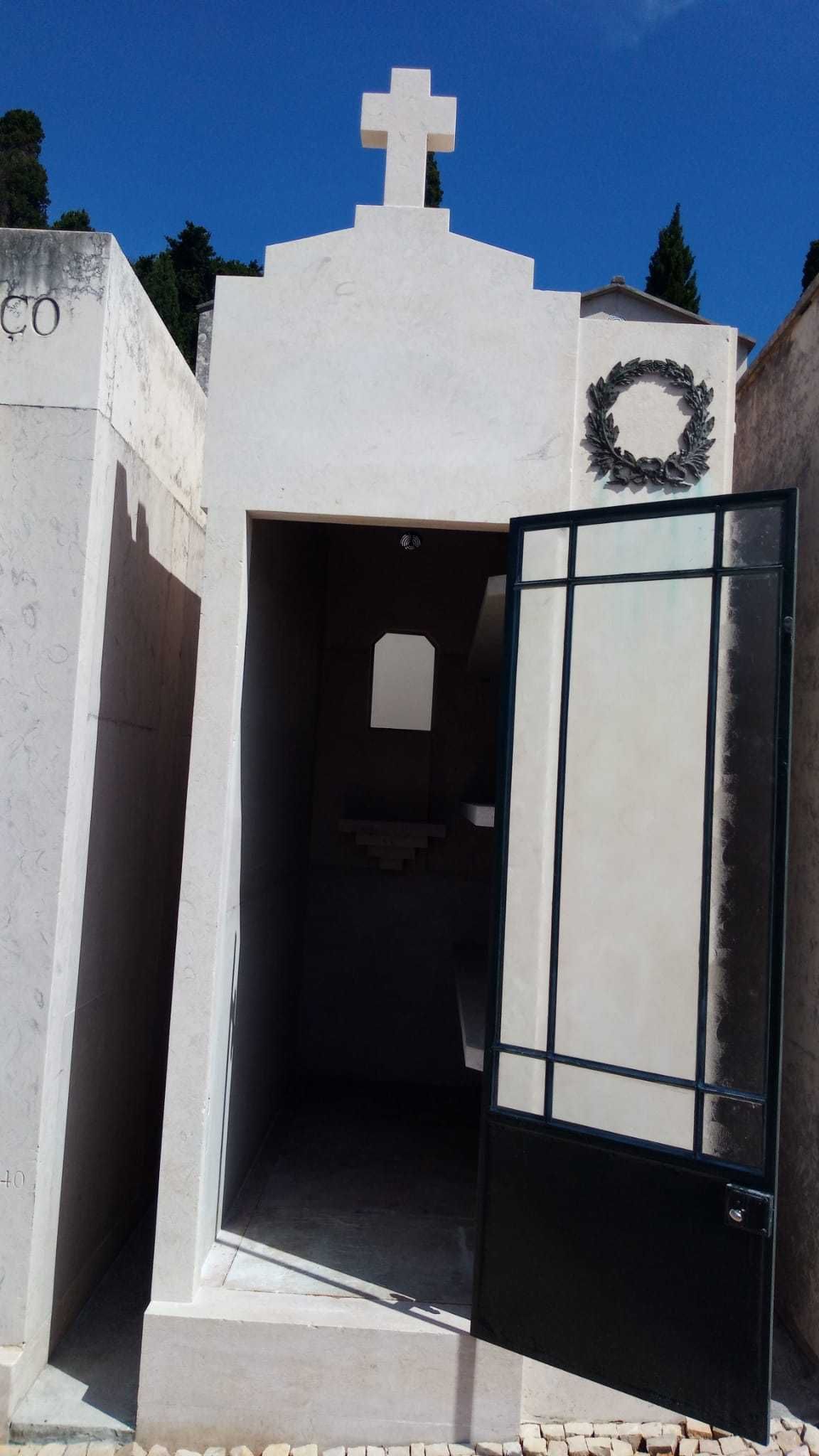Jazigo Particular–8 lugares–Cemitério dos Prazeres, Lisboa-Novo Preço