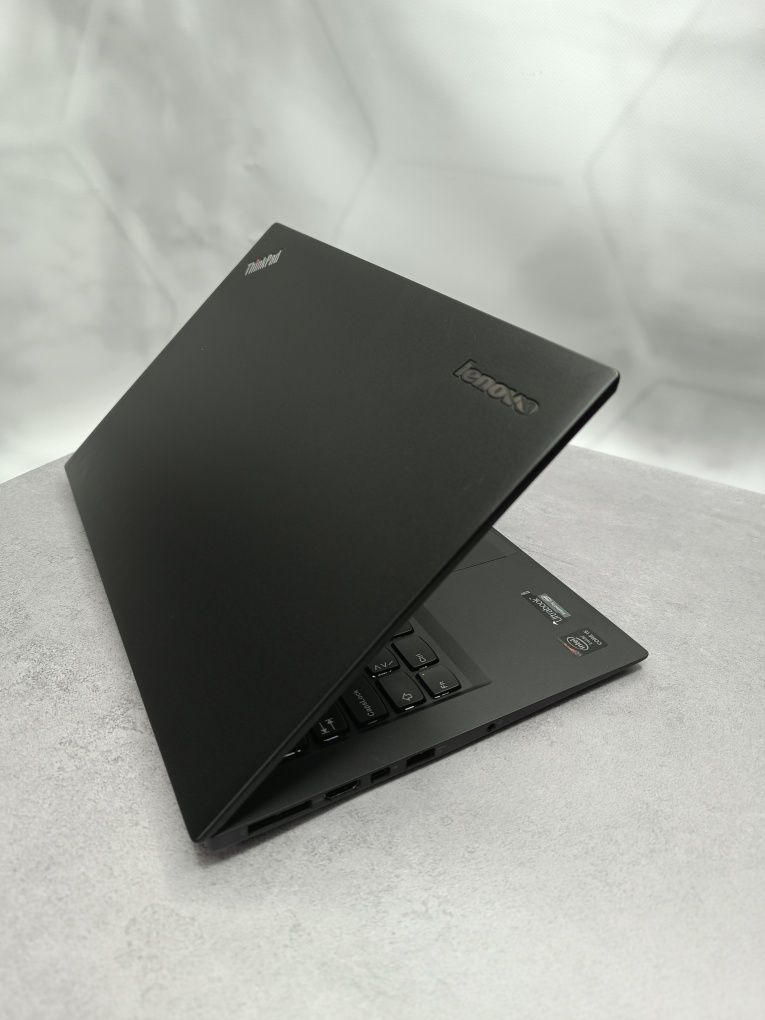 Ноутбук Lenovo X1 Carbon G3/i5-5200U/8GB/256M2/14"Full HD/гарантія