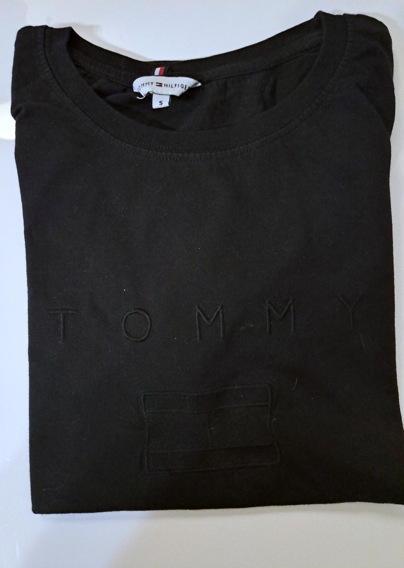 T-shirt Tommy Hilfiger damska
Rozmiar S
Nowe bez metki