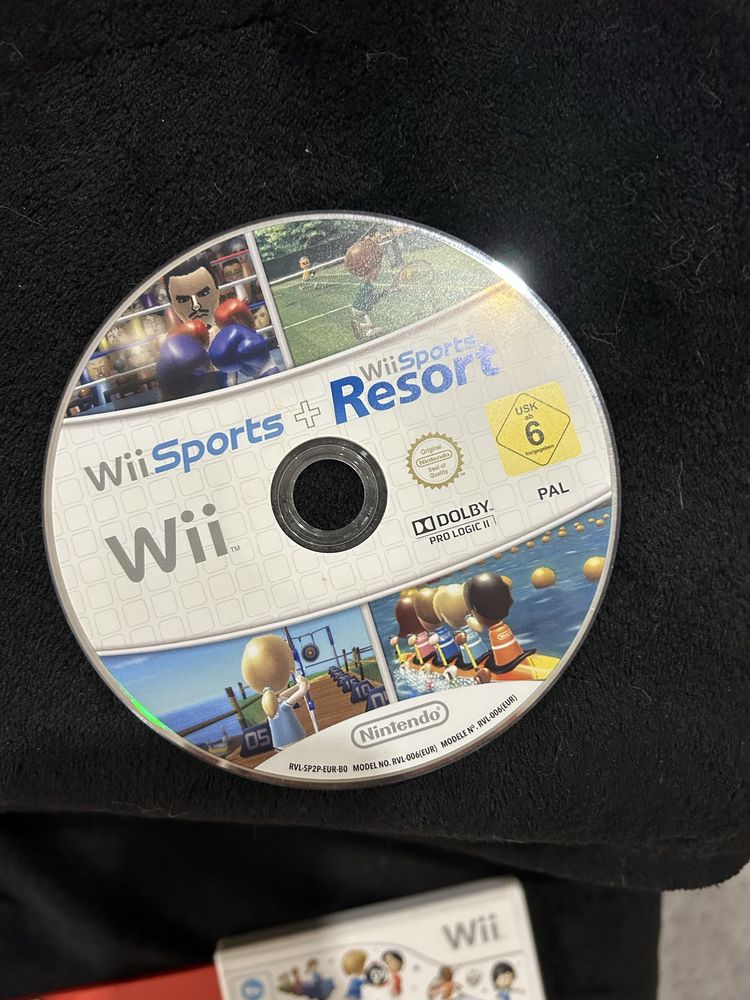 Wii com 1 comando 2 nunchuk e 3 jogos