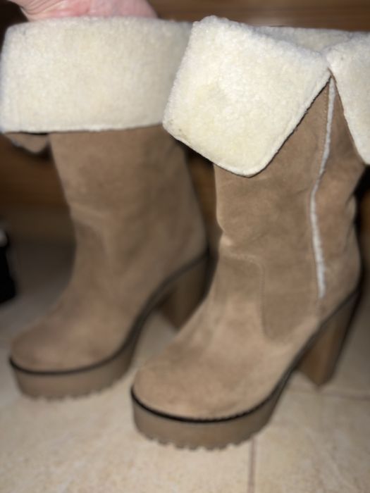 Зимові чоботи жіночі