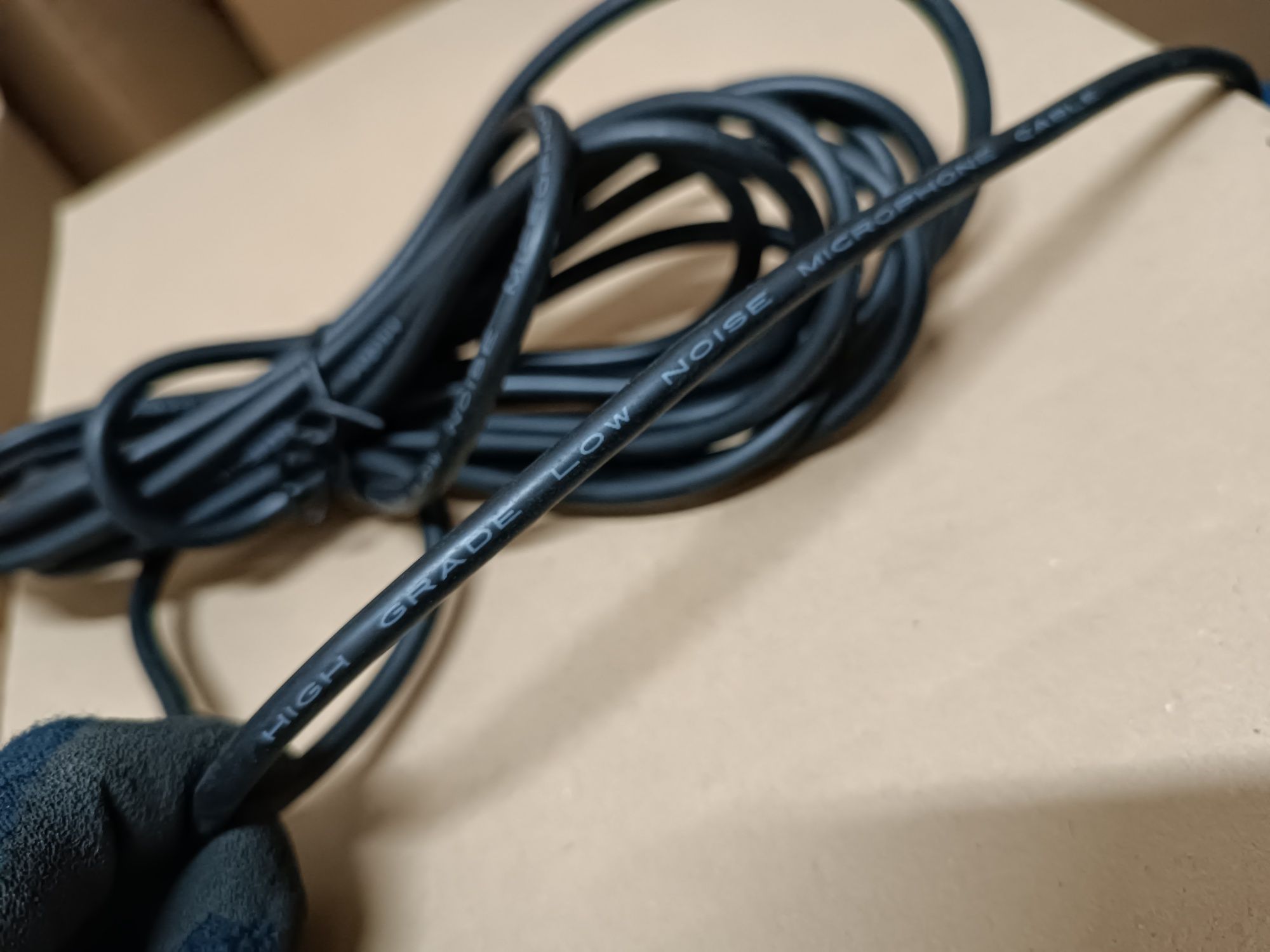 Kabel przewód audio do mikrofonu  4m NOWY