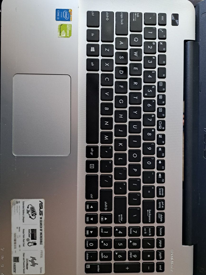 Laptop ASUS Intel Core i3-5010U 6GB RAM Windows 10