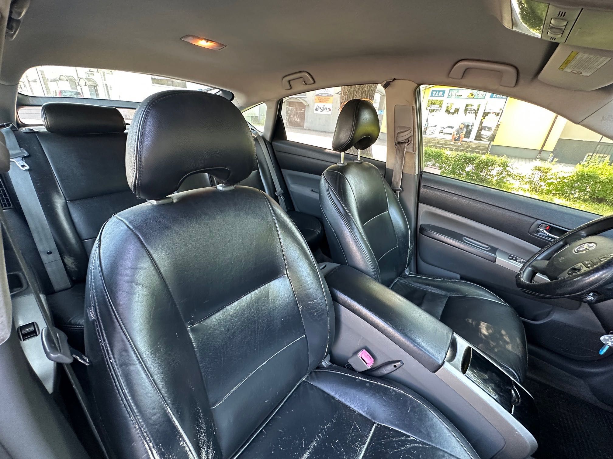 Toyota Prius II 1.5 HYBRYDA + GAZ Skóry, klima, radio, świeże OC i PT!
