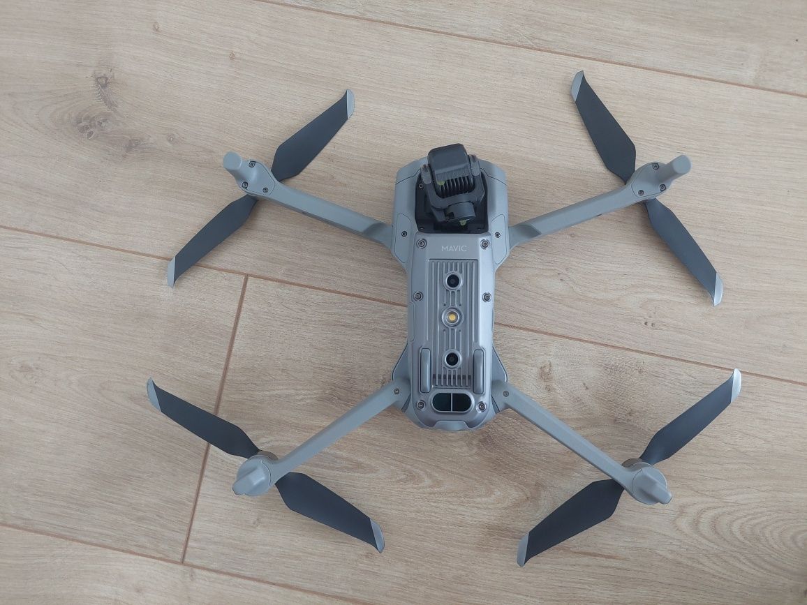 DJI Air 2 новий mini 3