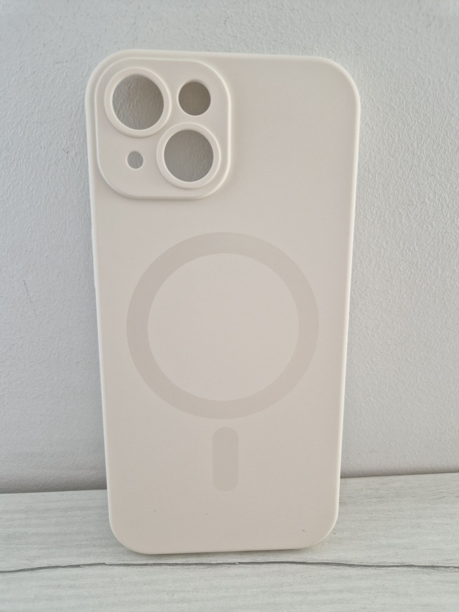 TEL PROTECT MagSilicone Case do Iphone 15 Plus Biały