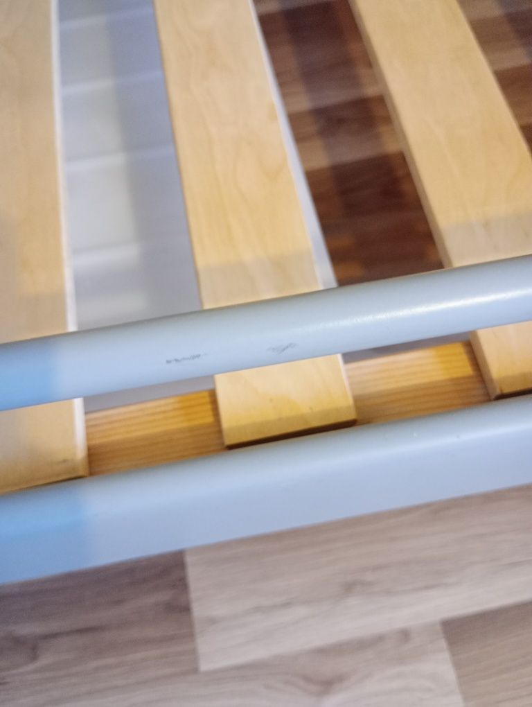 Łóżko dla dziewczynki 90/200 IKEA ze stelażem