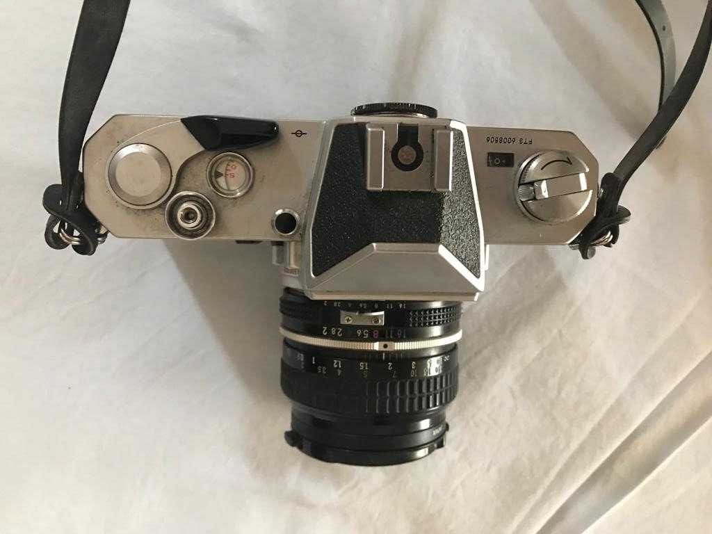 Máquina fotográfica Nikkormat FT3