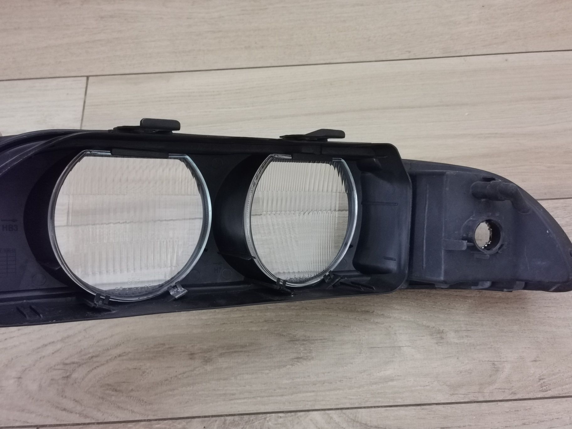 Klosz  e39 prawy TYC