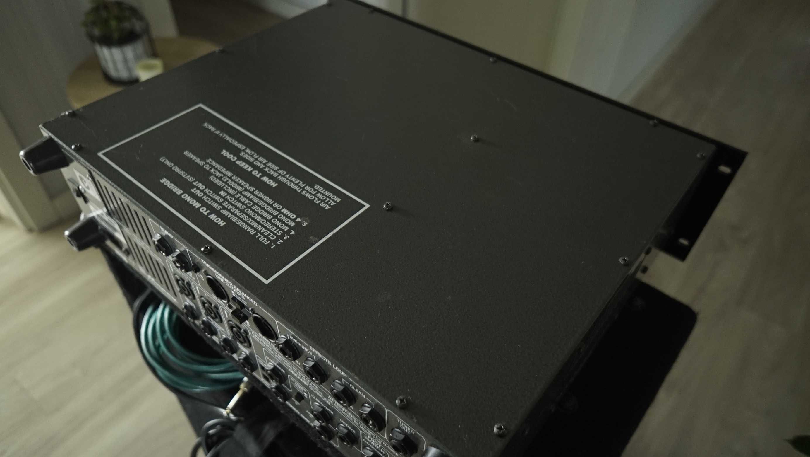 Amplificador AMPEG SVT 5-PRO