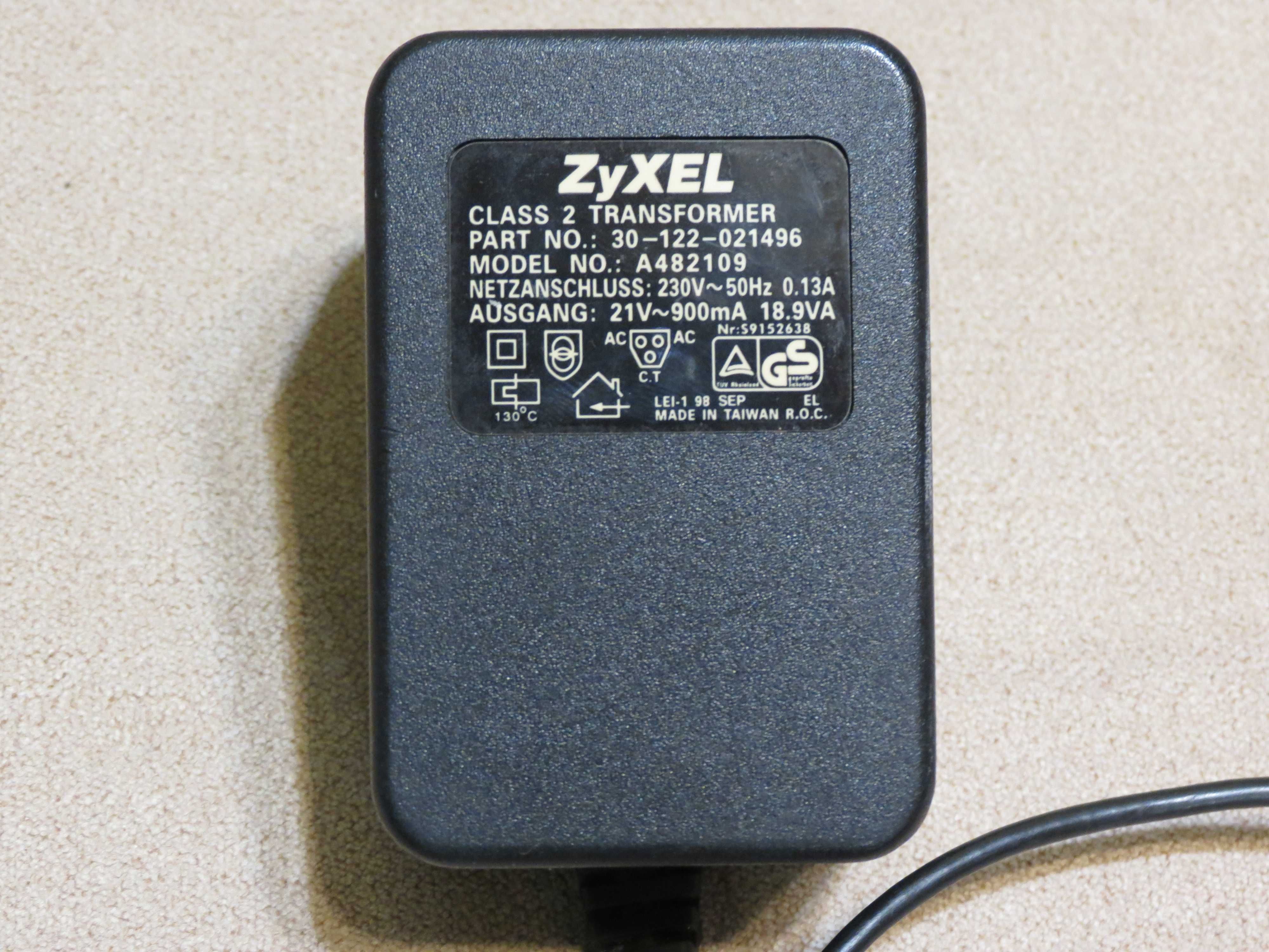 Блок питания ZyXEL модель A482109 трансформаторный 3х-контактный
