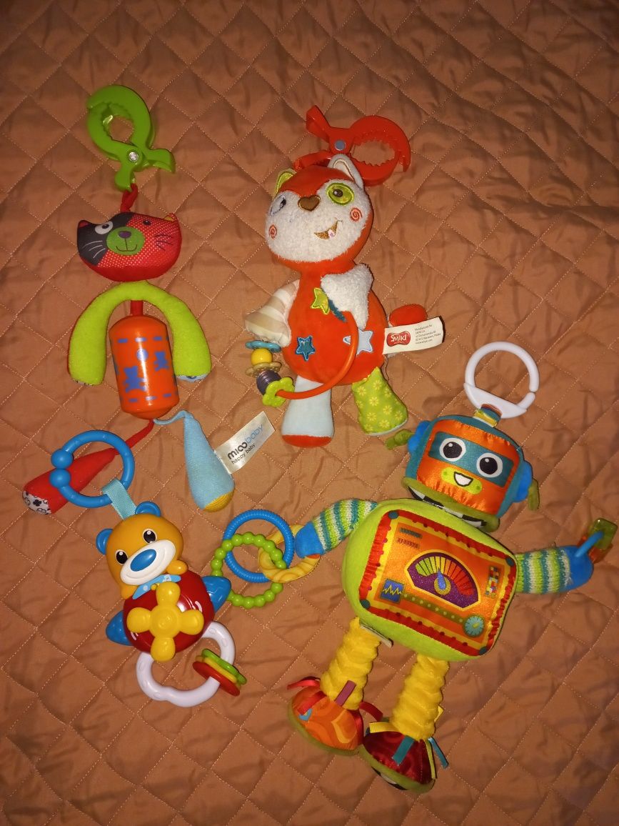 Погремушки, прорезыватели , игрушки, музыкальные игрушки  на коляску