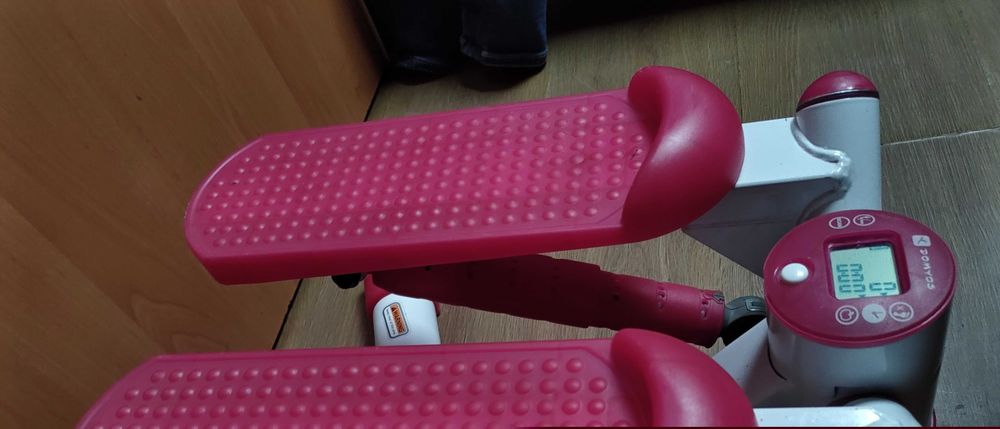 Steper Domyos z licznikiem.