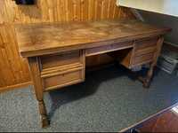 Drewniane, solidne biurko wraz z krzesłem