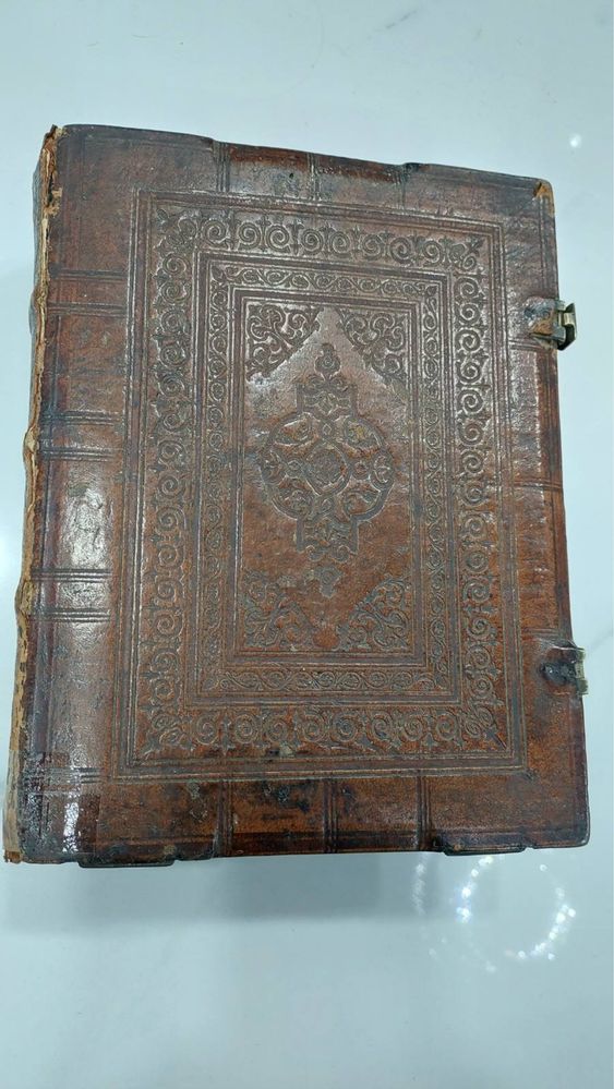 Часовник,церковная,старинная  книга 18й век. АНТИКВАРИАТ