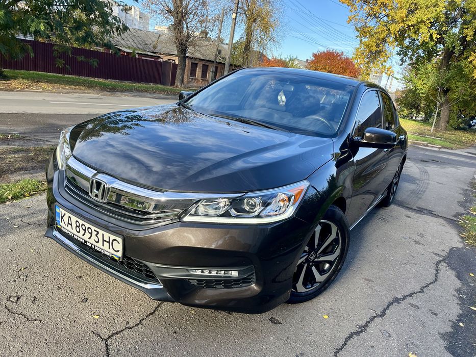 Honda Accord 2015 Automat