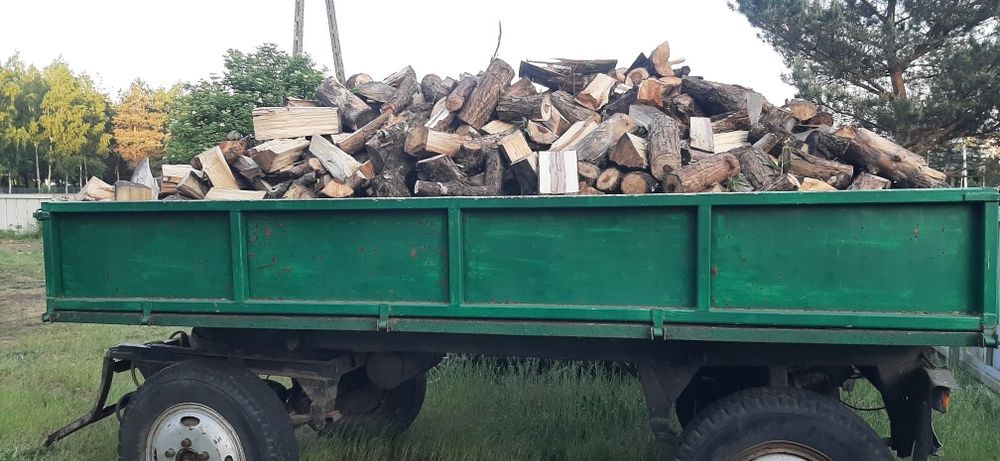 Drewno opałowe suche drzewo do pieca kominka