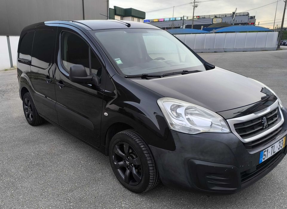 Peugeot Partner 1.6 Hdi 2017 3 Lugares Iva Dedutivel