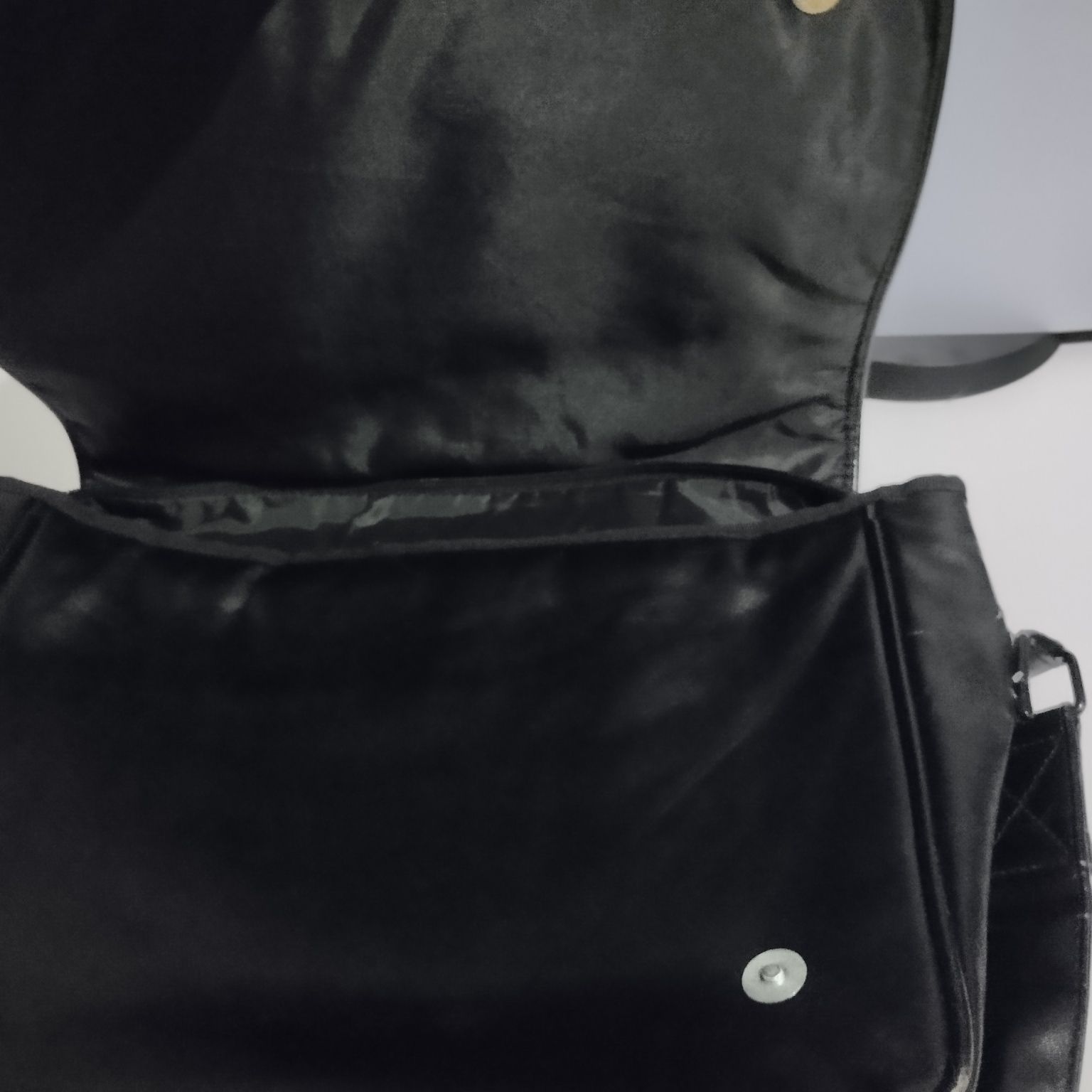 Mochila star wars ,lancheira do stranger things e estojo Faber castle
