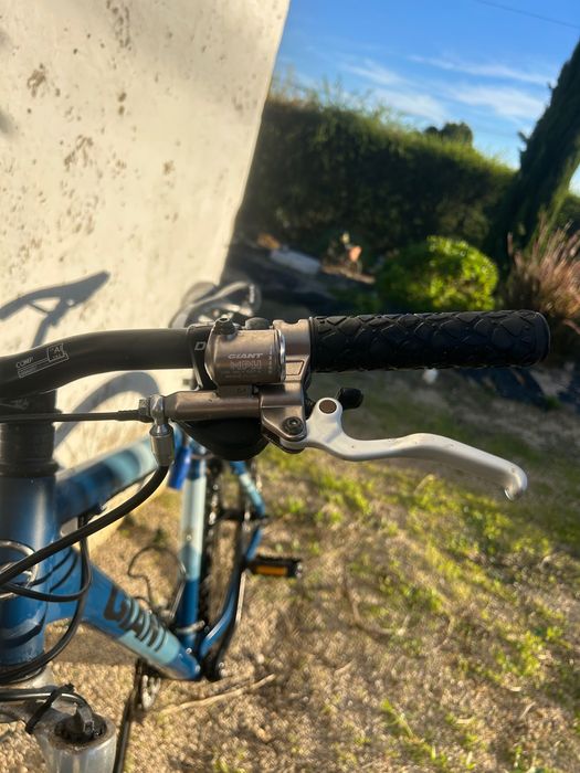 Bicicleta GIANT SR Suntour XCR