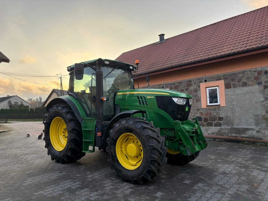 John Deere 6140R , 6150R