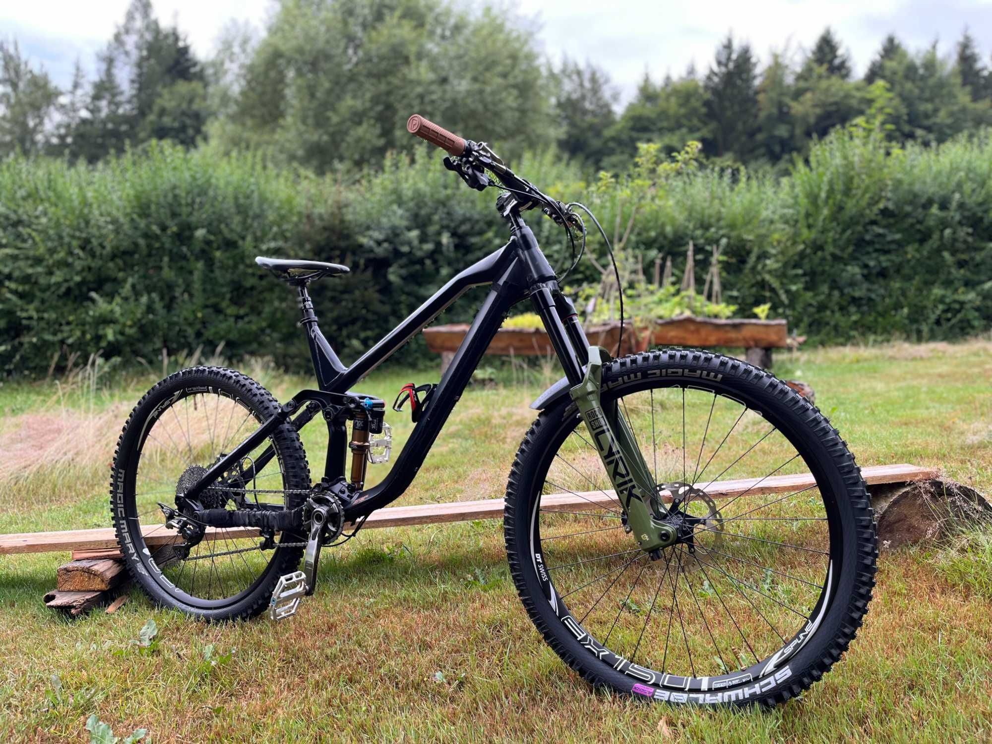 NS Define 160 L, ROCK SHOX Lyrik Ultimate, XTR, DT Swiss, Fox Factory