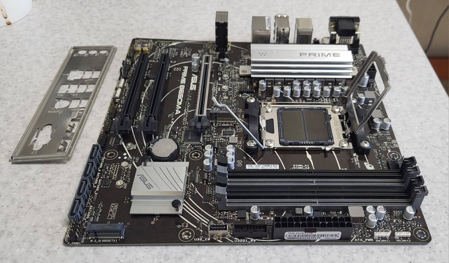 Материнська плата Asus PRIME B650M-A (sAM5, AMD B650, PCI-Ex16)