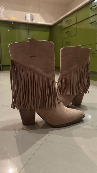 Козаки,ковбойки,черевики жіночі, натуральна замша.